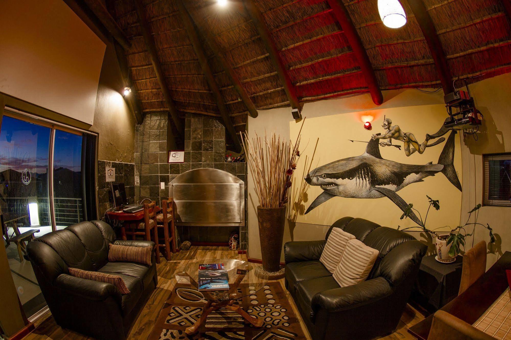 The Roundhouse Guesthouse De Kelders Exterior photo