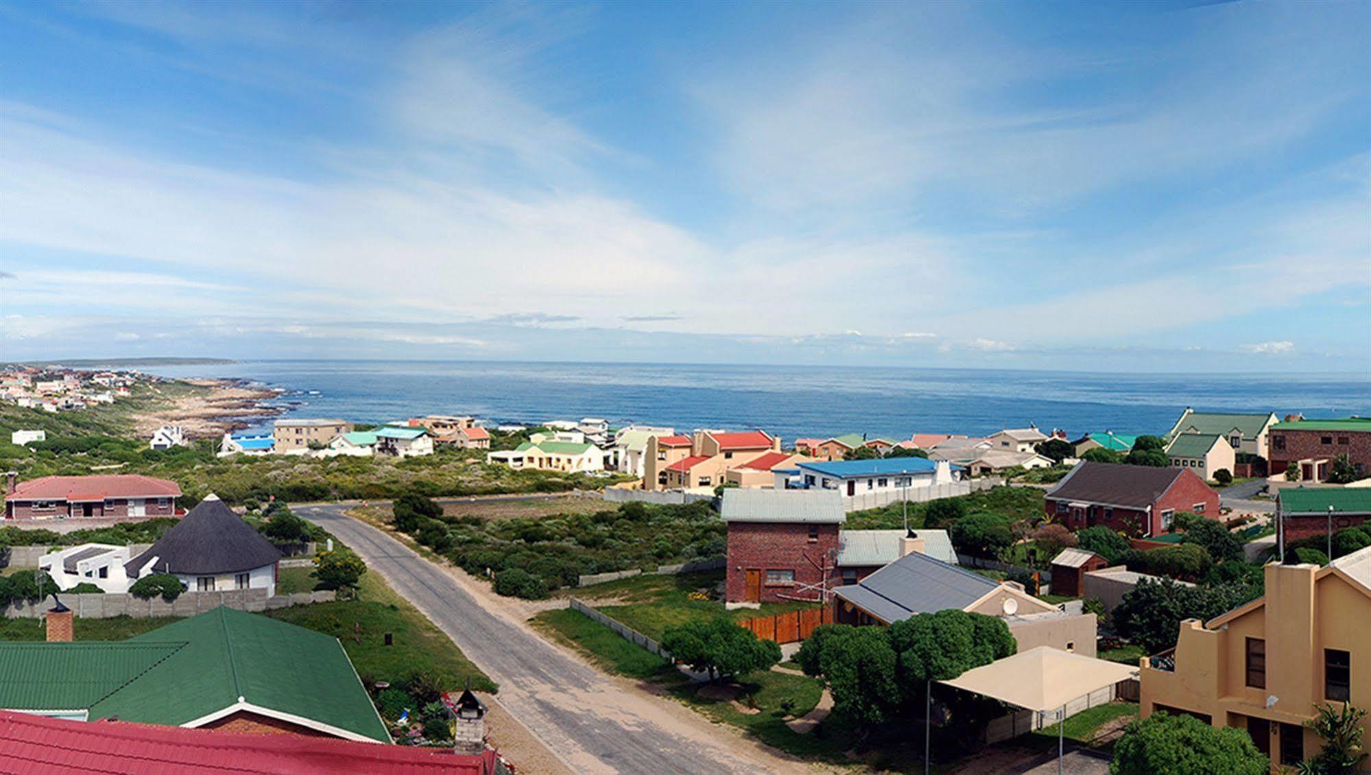 The Roundhouse Guesthouse De Kelders Exterior photo